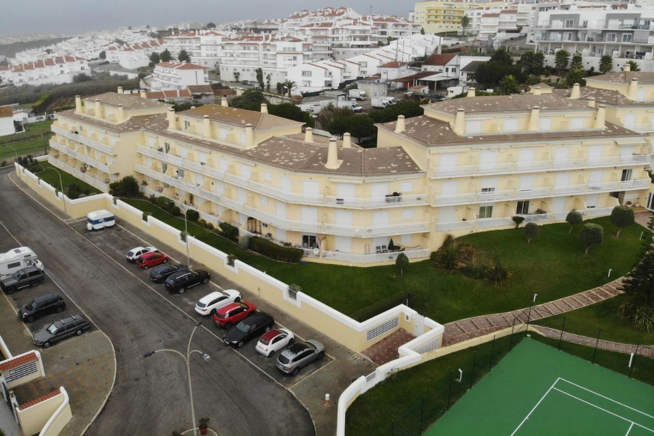 Lovelystay - Sea View Apartment With Pool & Garden Ericeira Exterior photo